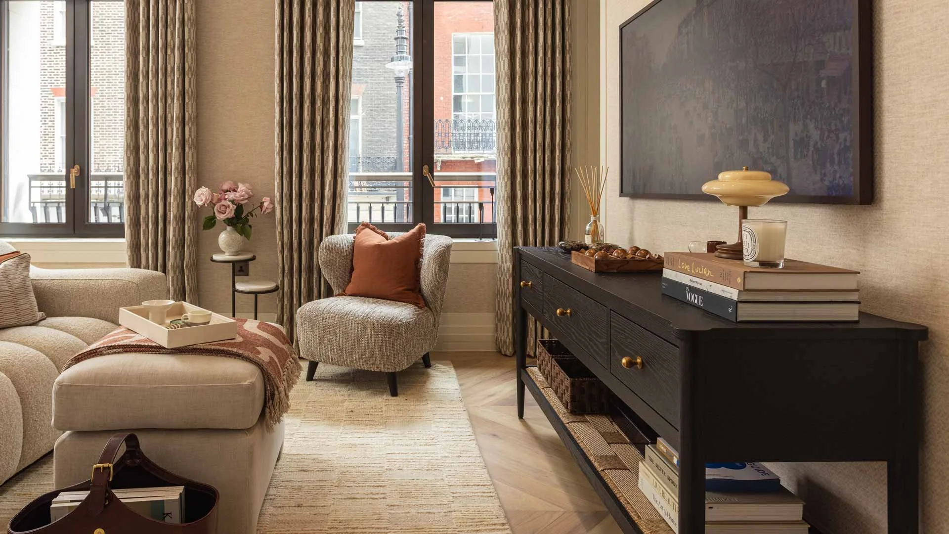 Furnishing Solutions for UAE Property Agents Selling London Property 