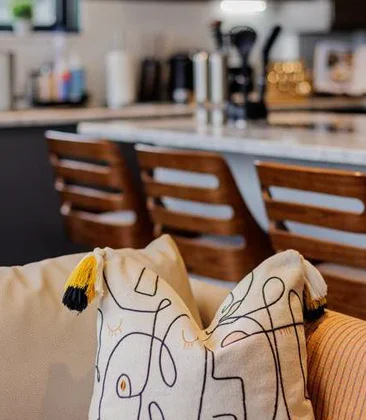 What Airbnb Guests Actually Notice: 20 Furnishing Essentials