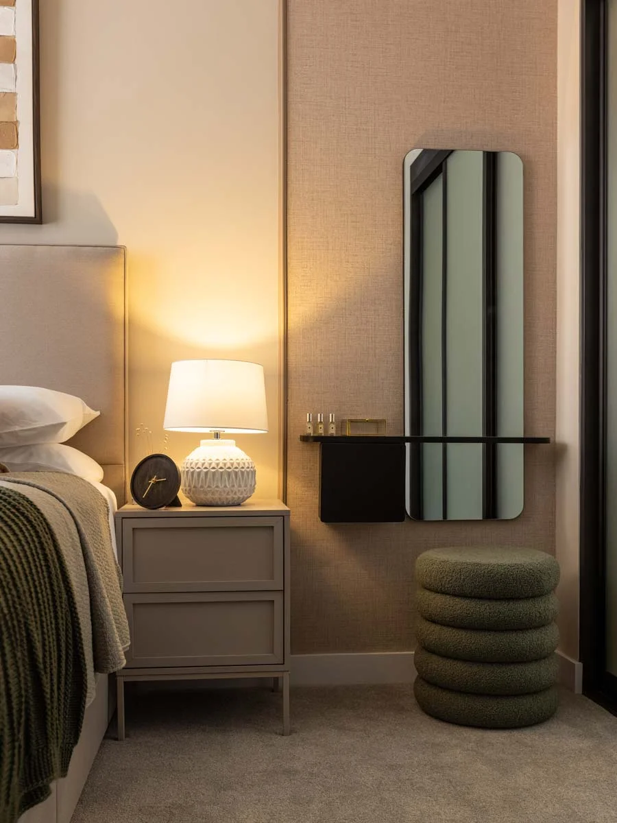 modern-bedroom-dressing-corner-west-end-gate-paddington